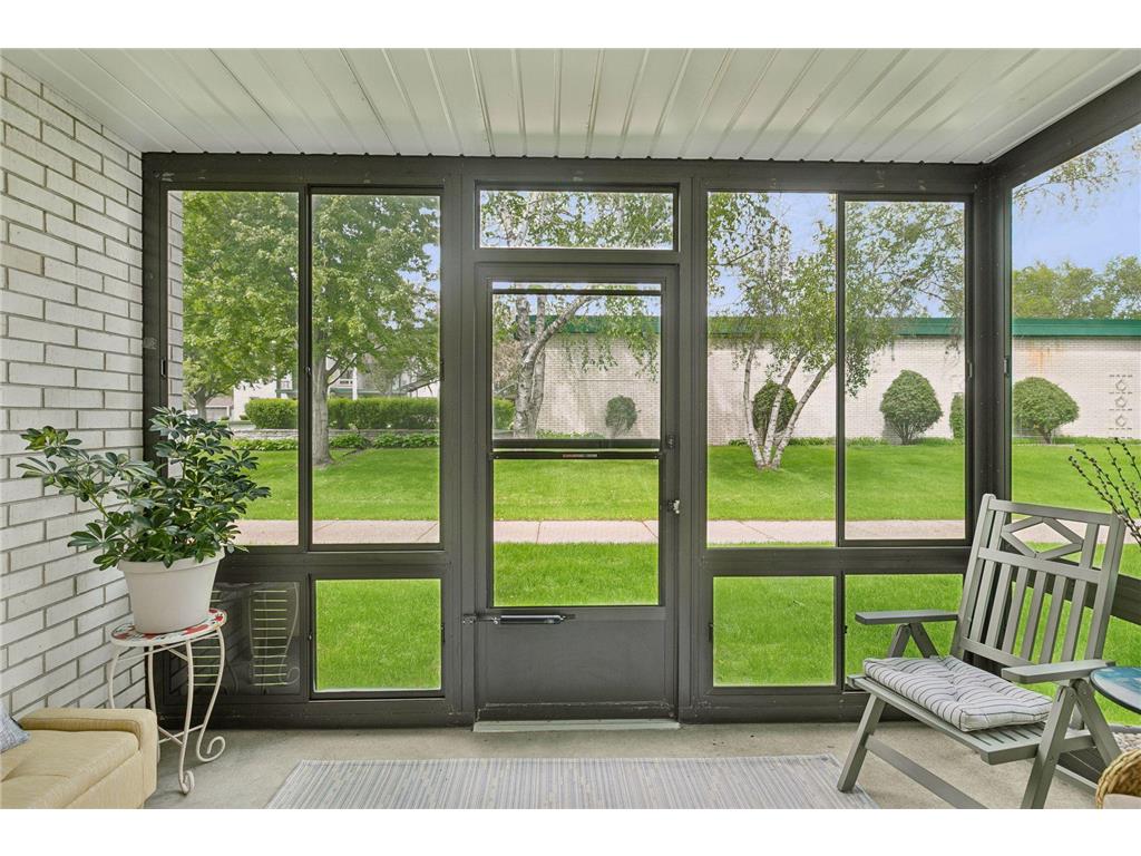 2710 Dale Street N #B107 Roseville MN 55113 7070402 image13