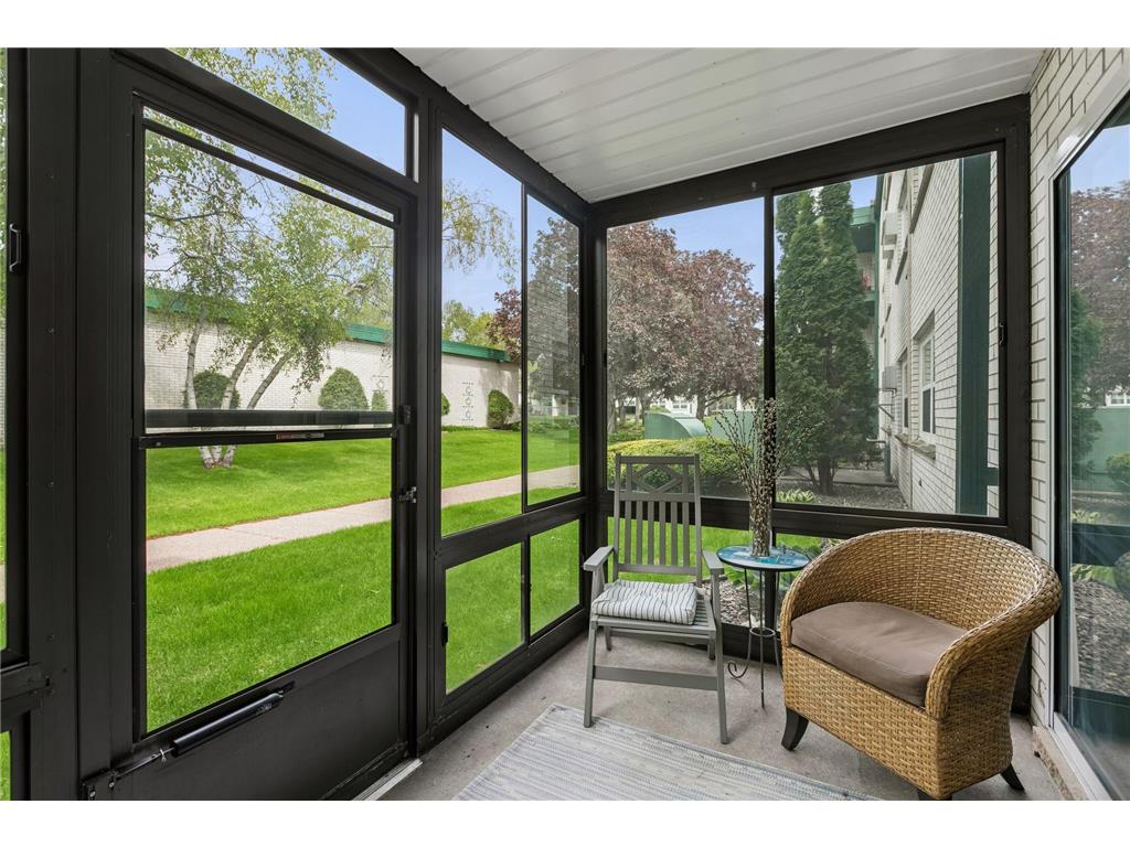 2710 Dale Street N #B107 Roseville MN 55113 7070402 image14