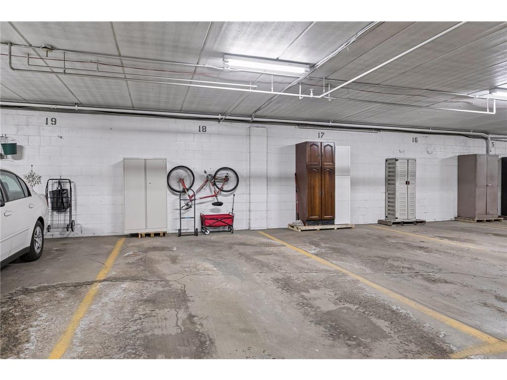 2710 Dale Street N #B107 Roseville MN 55113 7070402 image25