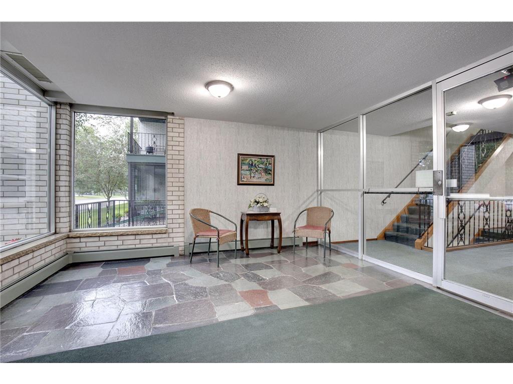 2710 Dale Street N #B107 Roseville MN 55113 7070402 image29