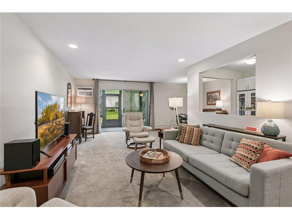 2710 Dale Street N #B107 Roseville MN 55113 7070402 image8