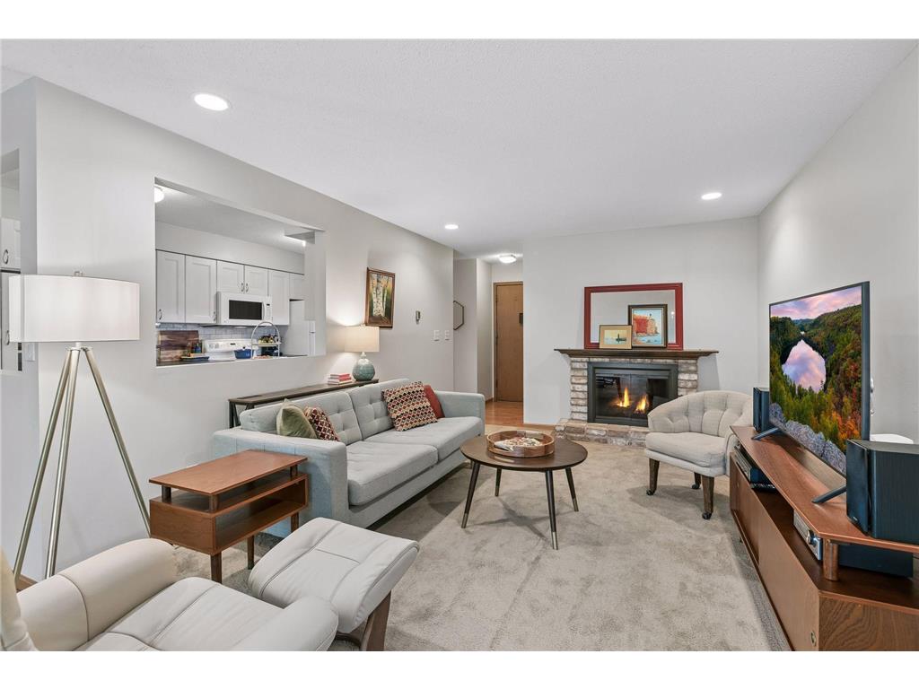 2710 Dale Street N #B107 Roseville MN 55113 7070402 image9