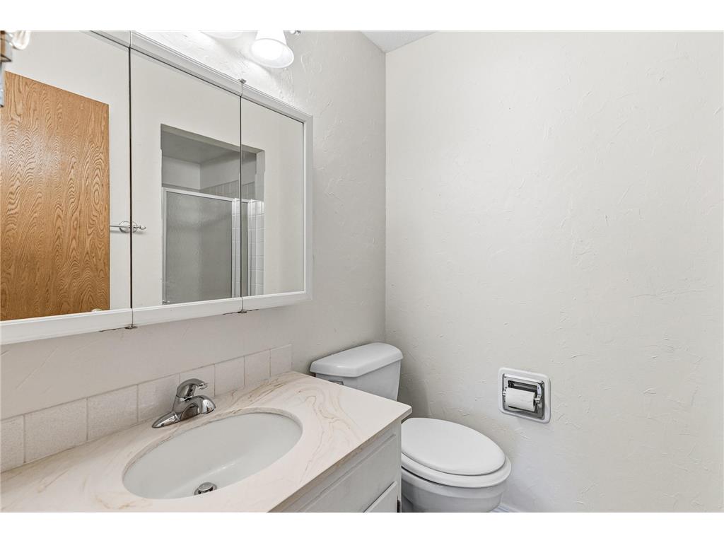 2710 Dale Street N #B307 Roseville MN 55113 7003150 image15