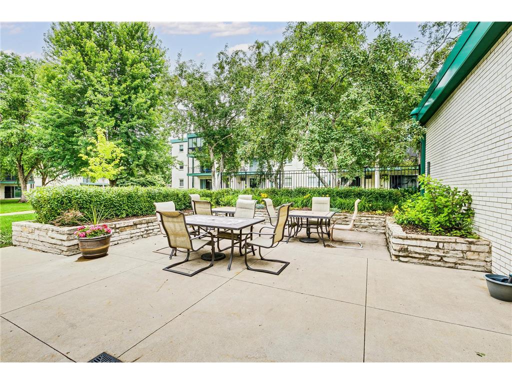 2710 Dale Street N #B307 Roseville MN 55113 7003150 image20