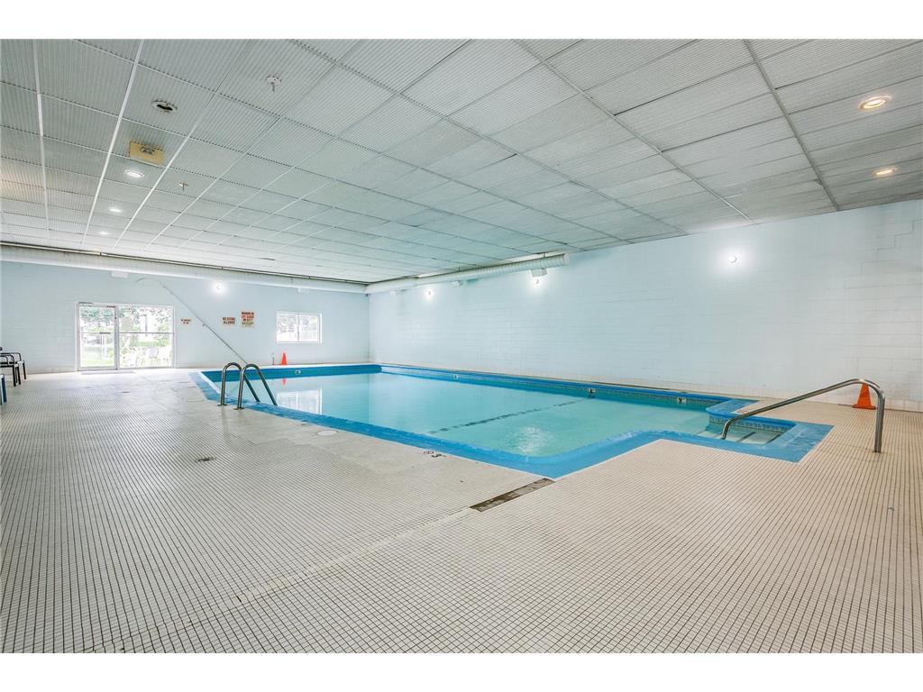 2710 Dale Street N #B307 Roseville MN 55113 7003150 image22