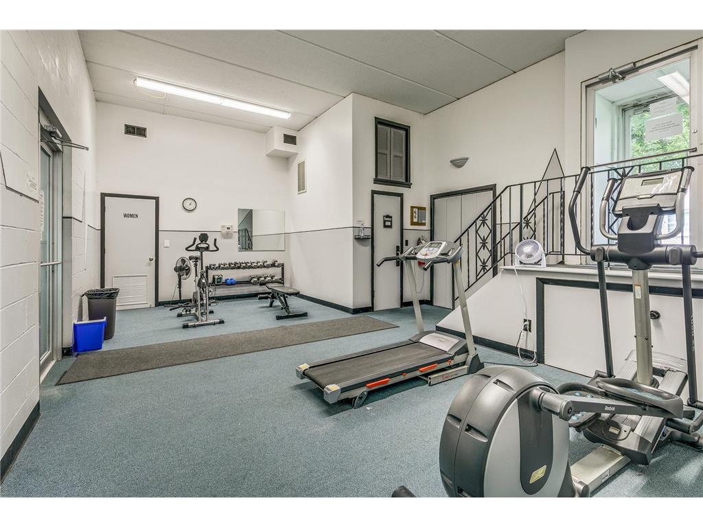 2710 Dale Street N #B307 Roseville MN 55113 7003150 image24