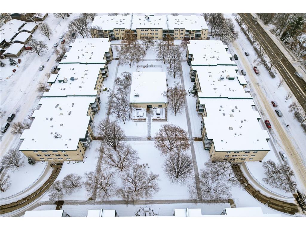 2710 Dale Street N #B307 Roseville MN 55113 7003150 image31