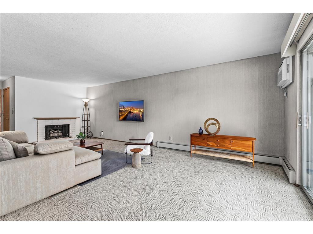 2710 Dale Street N #B307 Roseville MN 55113 7003150 image6