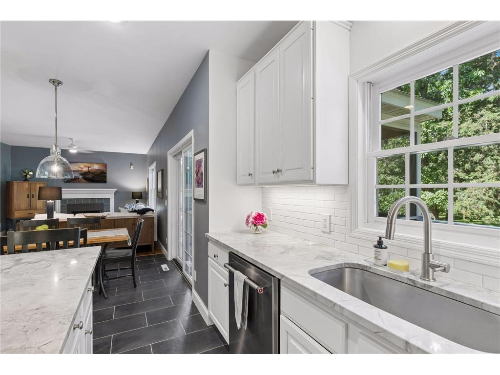 2710 Itasca Avenue S Saint Mary's Point MN 55043 - St Croix River 7098128 image29