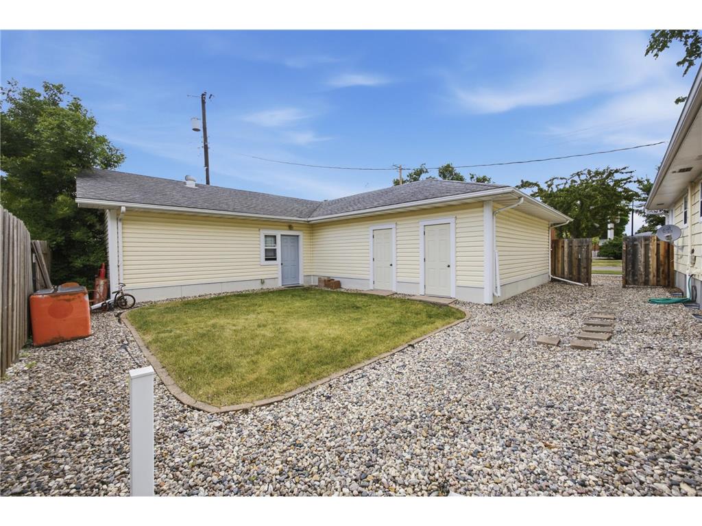 2710 N 8th Street N Fargo ND 58102 7092993 image10