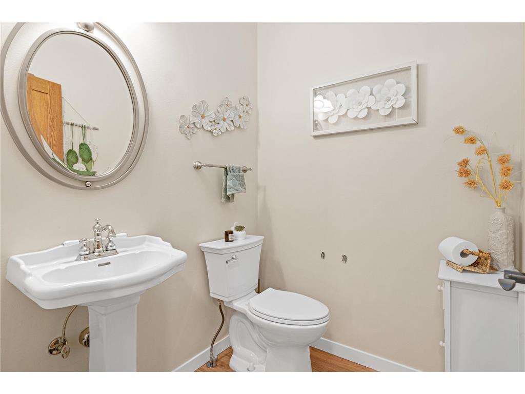 2710 Red Splendor Circle E Maplewood MN 55119 7049008 image29
