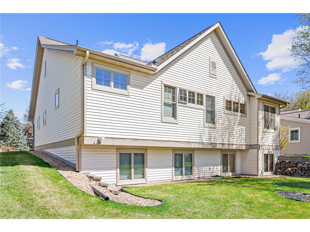 2710 Red Splendor Circle E Maplewood MN 55119 7049008 image34