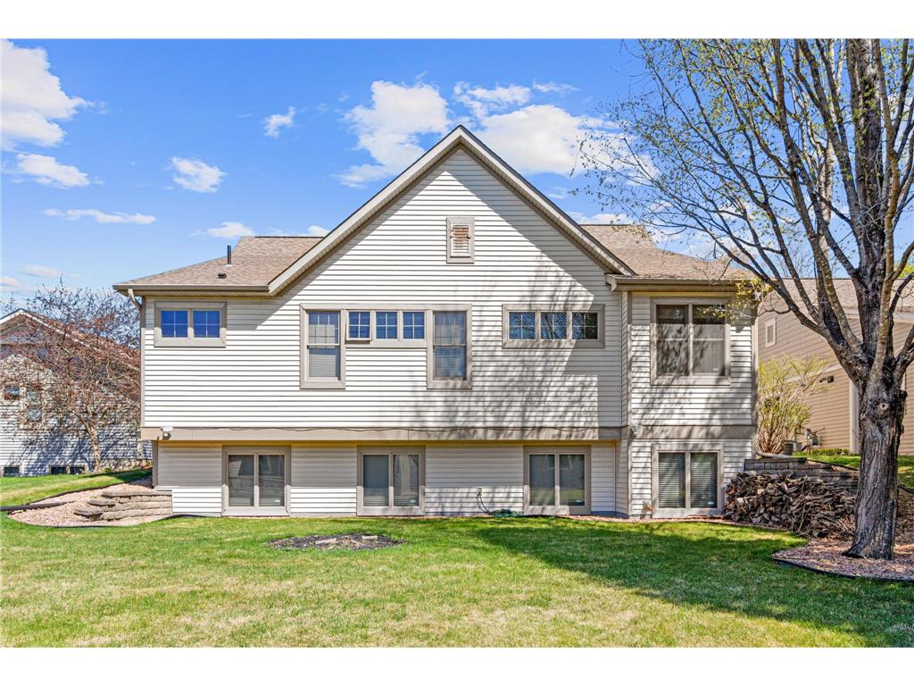 2710 Red Splendor Circle E Maplewood MN 55119 7049008 image35