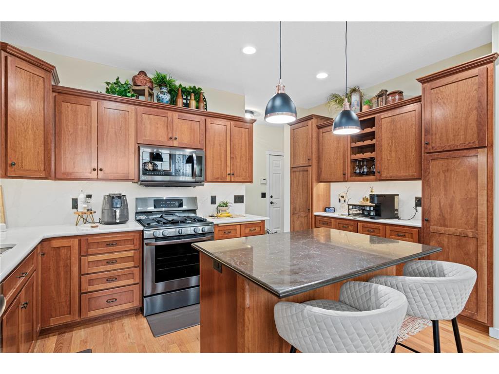 2710 Red Splendor Circle E Maplewood MN 55119 7049008 image5