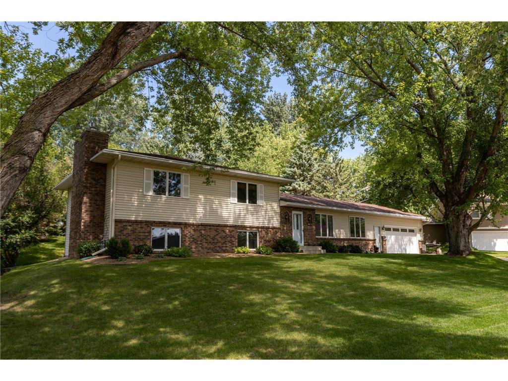 2711 57th Street NW, Rochester, MN 55901 MLS 6306351 Edina Realty