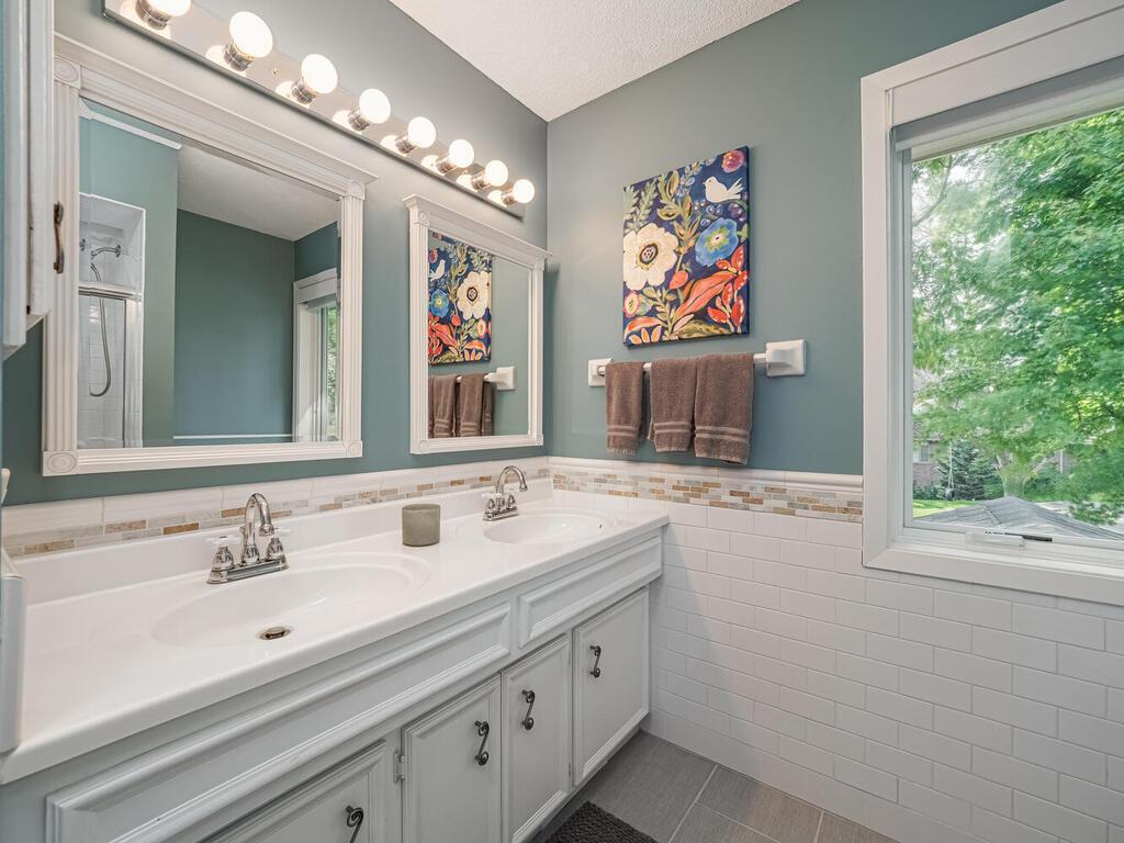 2711 Bent Tree Circle Minnetonka MN 55305 6794172 image31