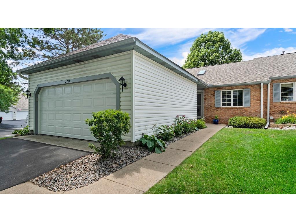 2711 Lake Court Circle Mounds View MN 55112 6399742 image1