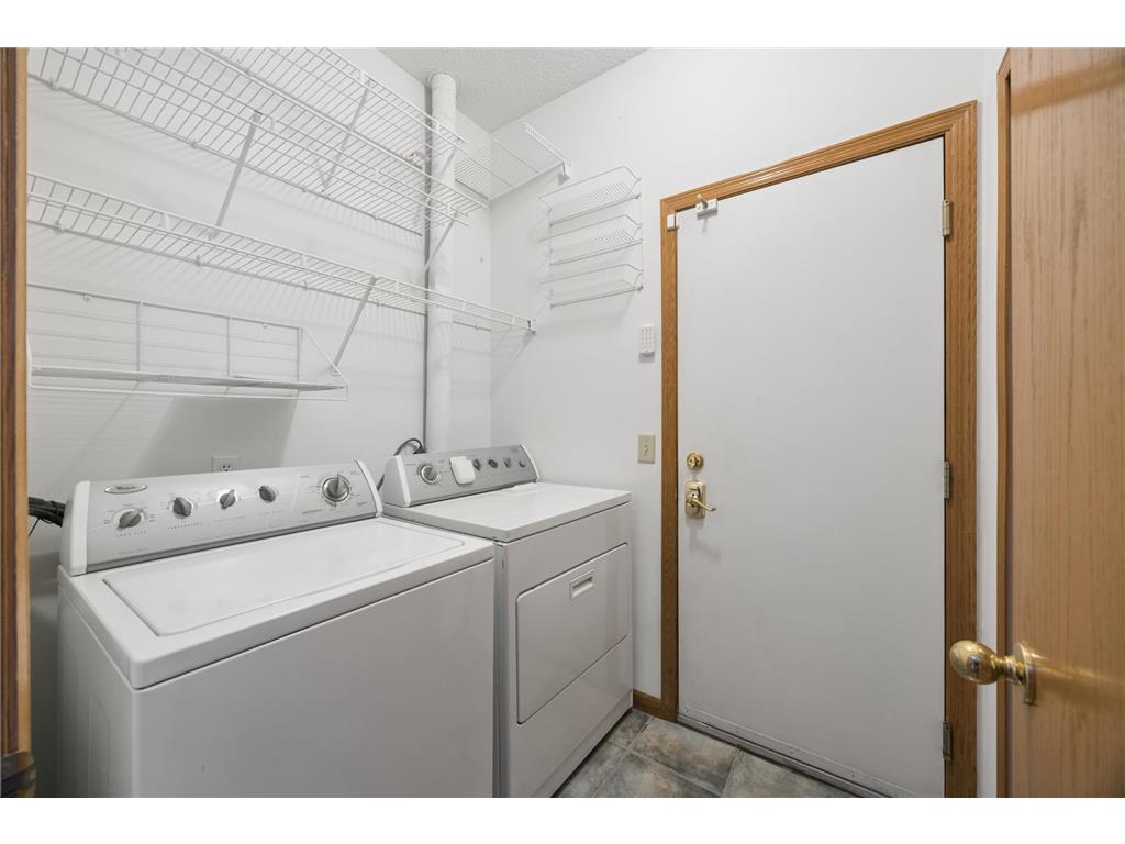 2711 Mallard Drive Woodbury MN 55125 7037422 image14