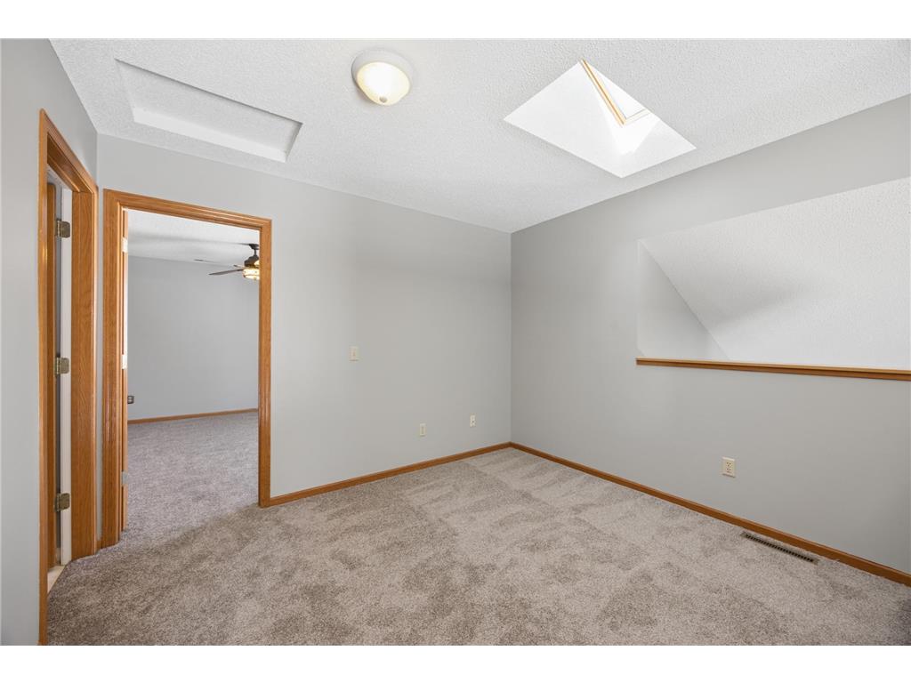 2711 Mallard Drive Woodbury MN 55125 7037422 image16