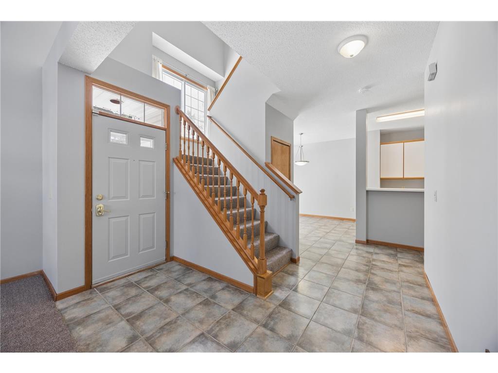 2711 Mallard Drive Woodbury MN 55125 7037422 image3