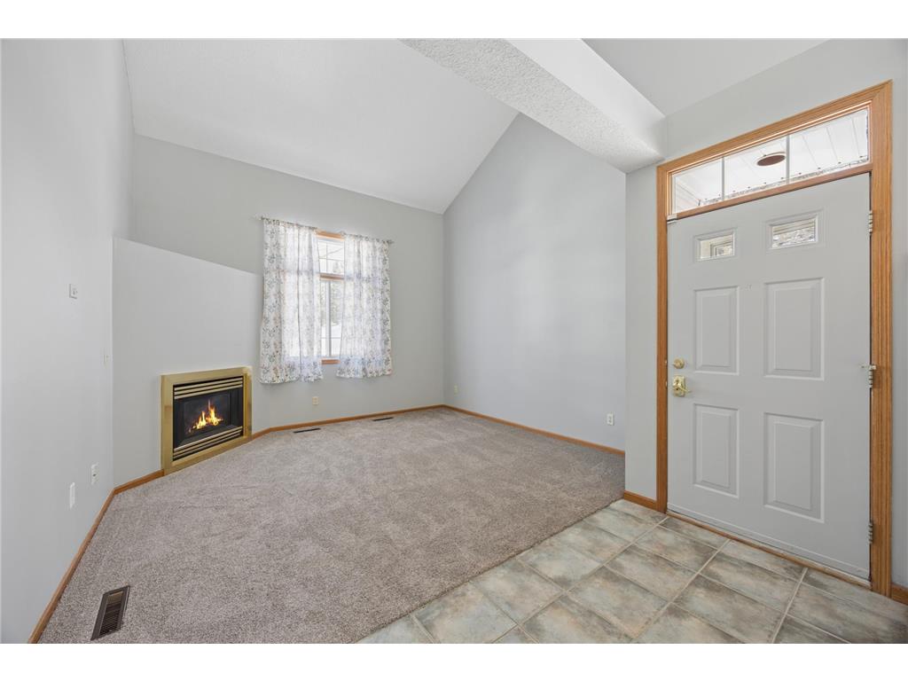 2711 Mallard Drive Woodbury MN 55125 7037422 image4