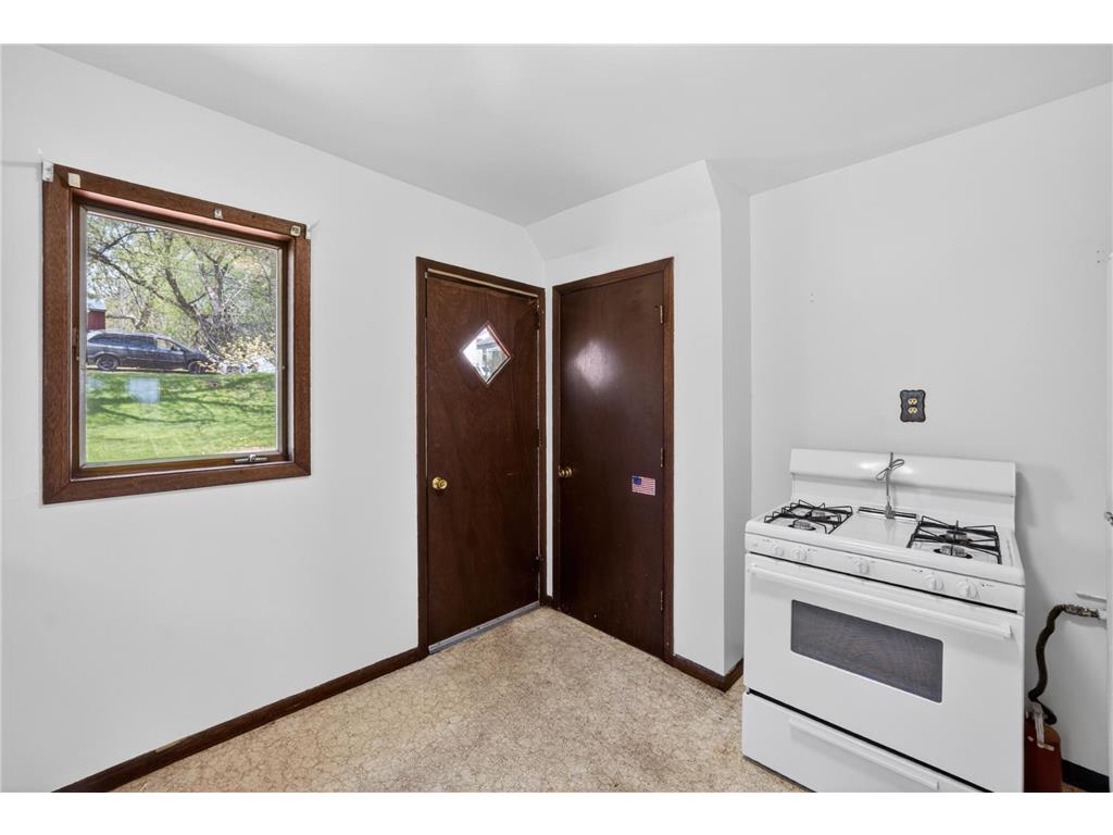 2711 W 9th Street Duluth MN 55806 7080559 image14