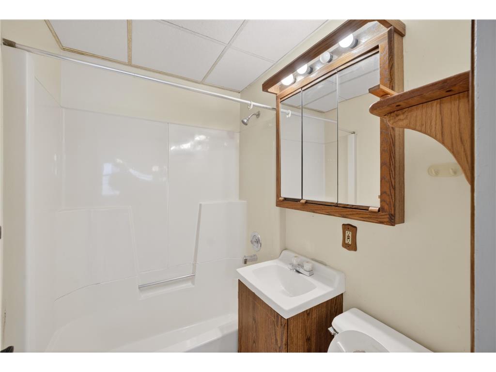 2711 W 9th Street Duluth MN 55806 7080559 image8
