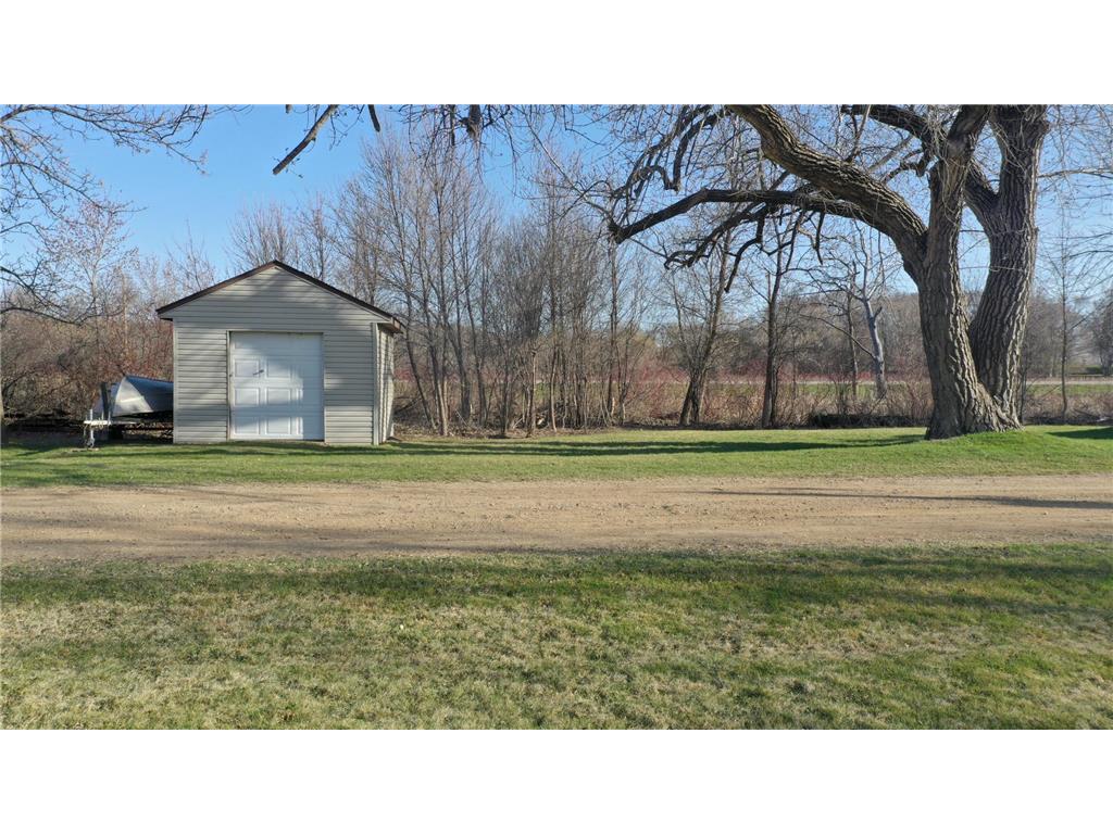 27113 Bass Beach Road Starbuck MN 56381 - Minnewaska 7059883 image21