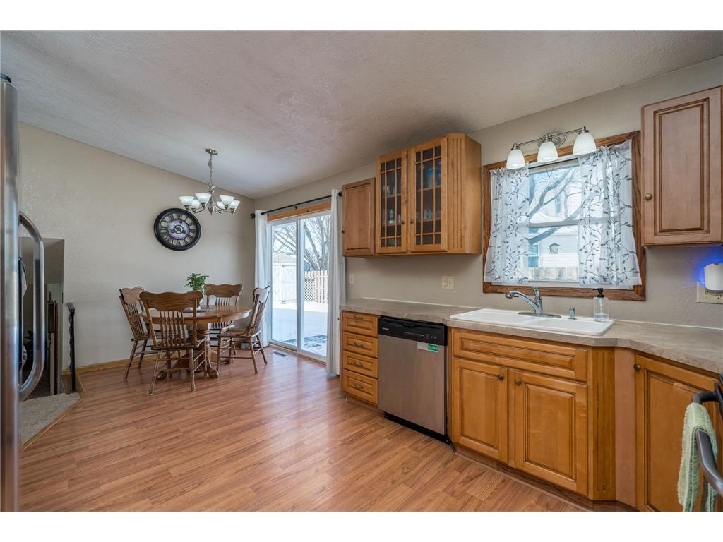 2712 E Main Street Mankato MN 56001 7039417 image10