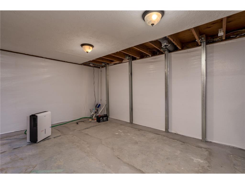 2712 E Main Street Mankato MN 56001 7039417 image23