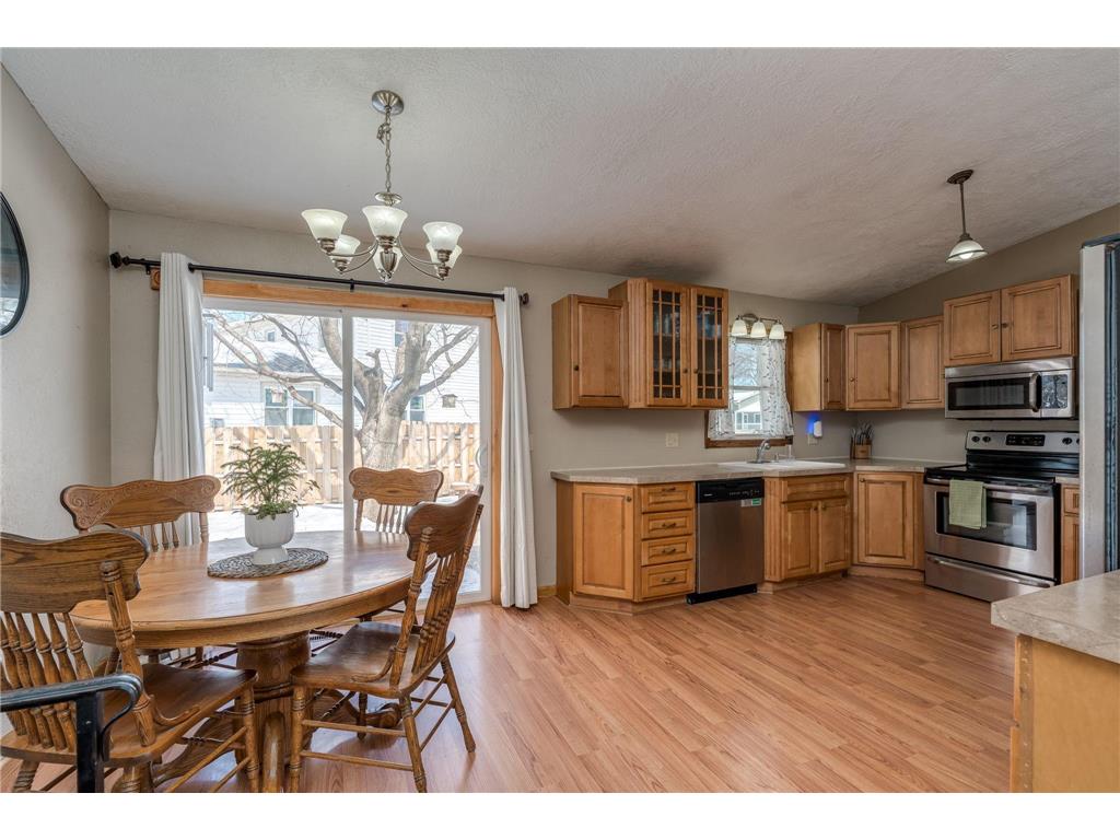 2712 E Main Street Mankato MN 56001 7039417 image7