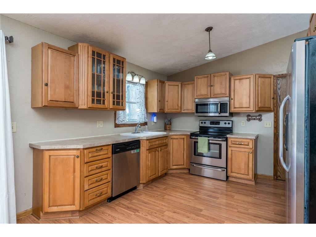 2712 E Main Street Mankato MN 56001 7039417 image8