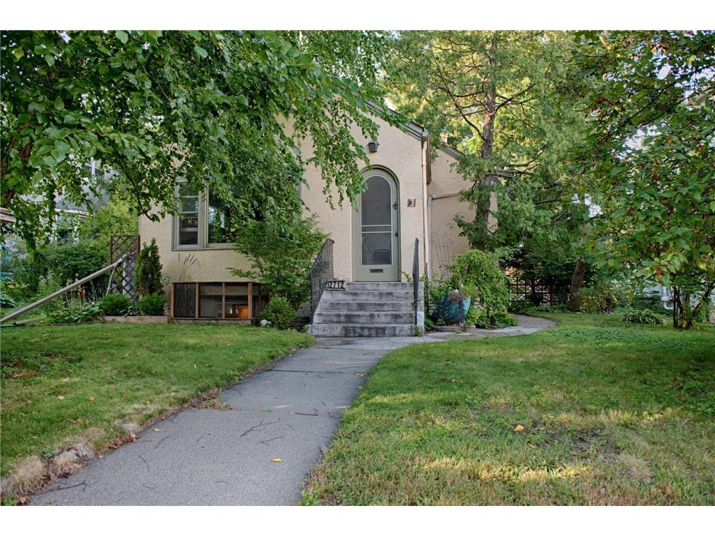 2712 E Minnehaha Parkway Minneapolis MN 55406 6785052 image1