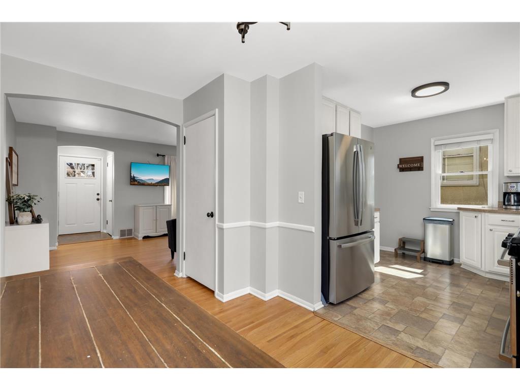 2712 Hampshire Avenue S Saint Louis Park MN 55426 7083623 image6