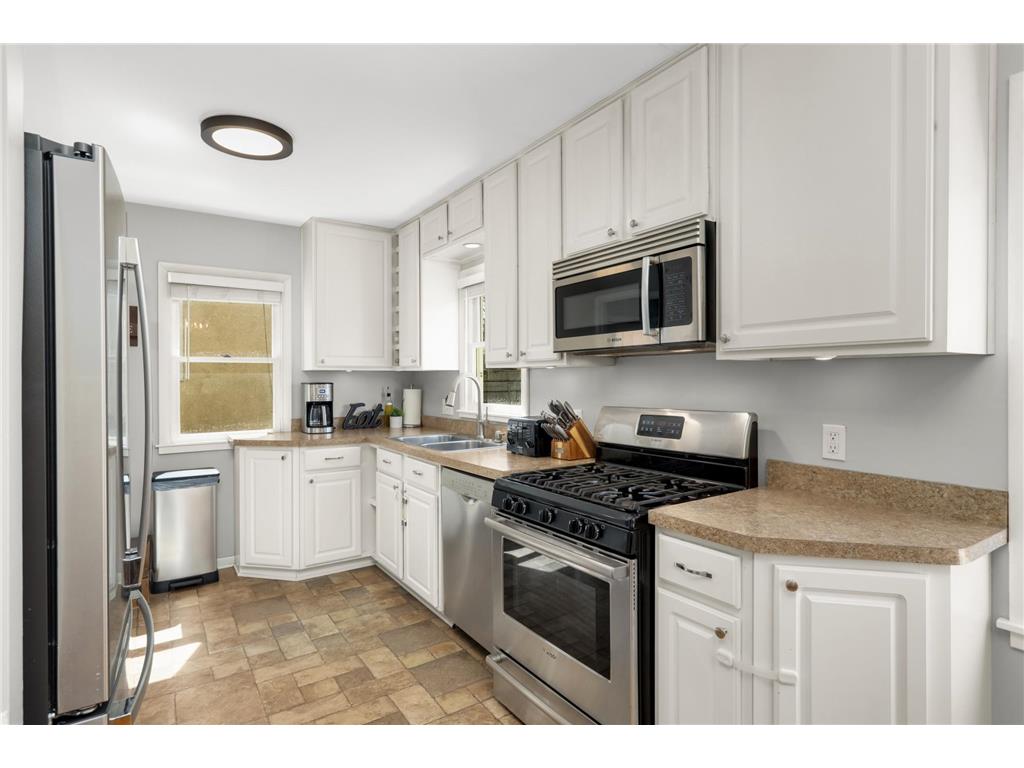 2712 Hampshire Avenue S Saint Louis Park MN 55426 7083623 image7