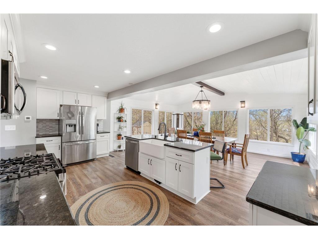2712 Williams Drive Burnsville MN 55337 7014920 image3