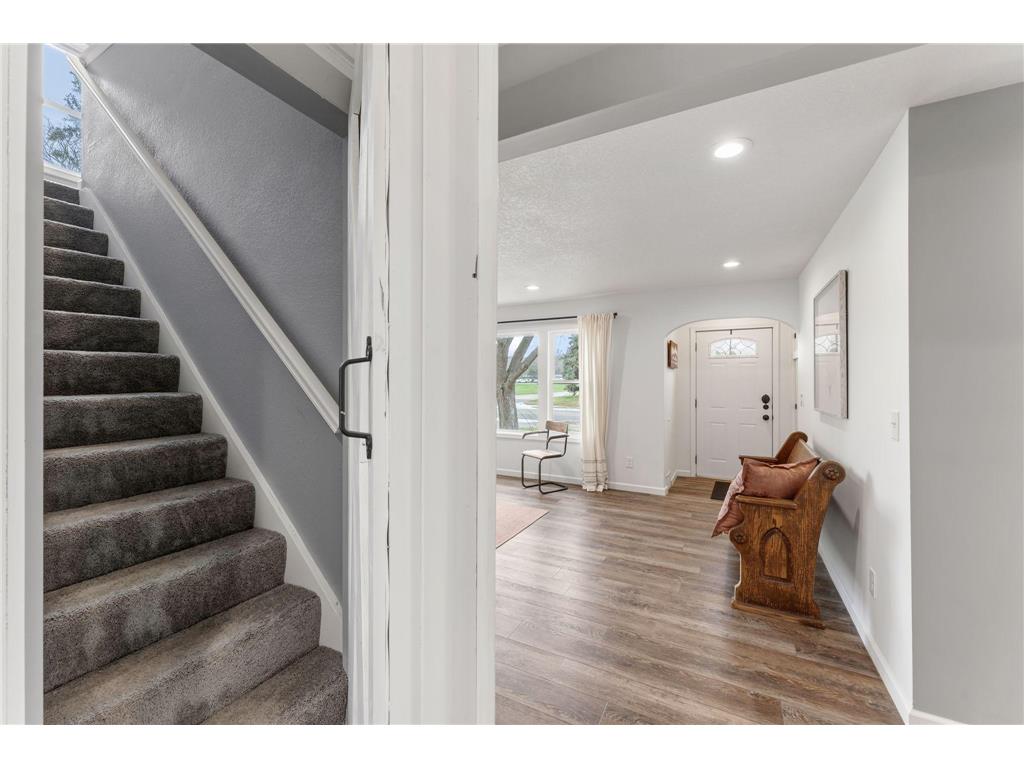 2712 Williams Drive Burnsville MN 55337 7014920 image30