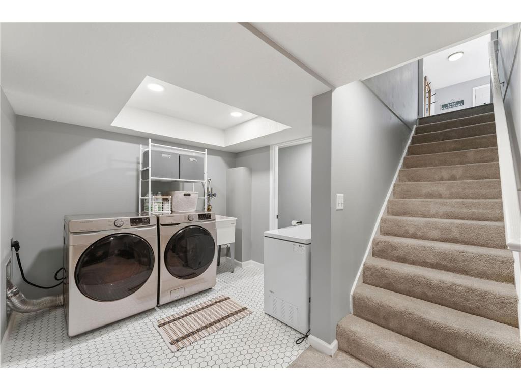 2712 Williams Drive Burnsville MN 55337 7014920 image38