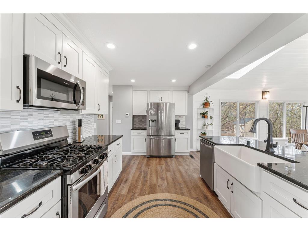 2712 Williams Drive Burnsville MN 55337 7014920 image5