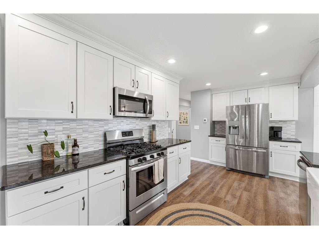 2712 Williams Drive Burnsville MN 55337 7014920 image6