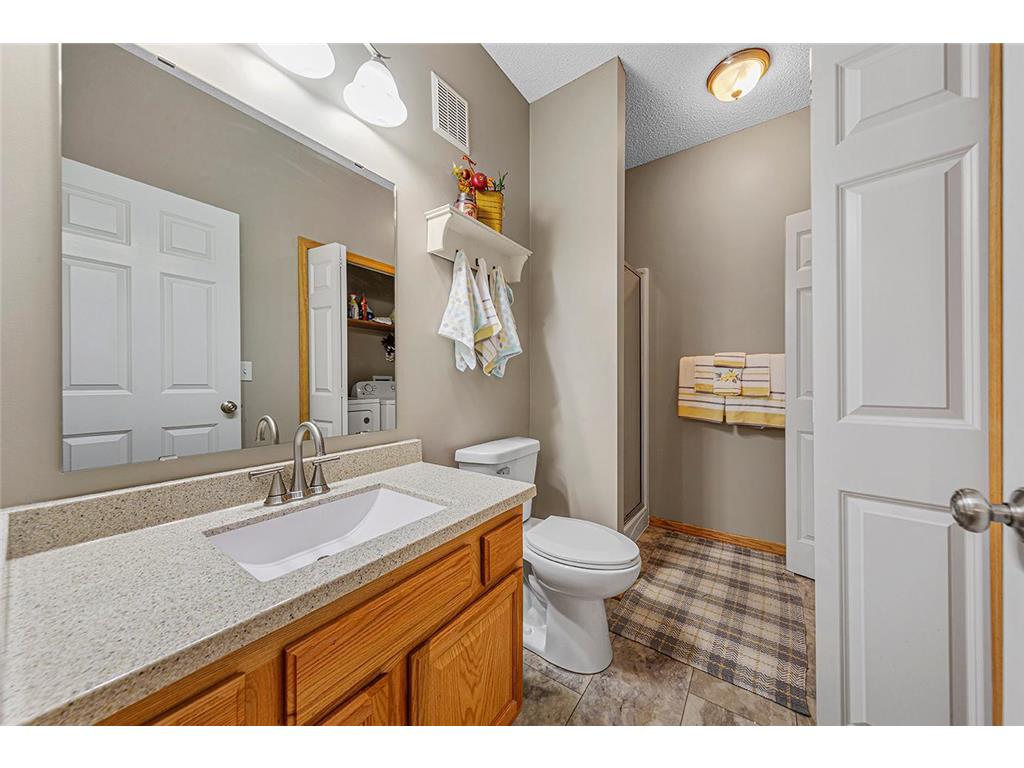 2713 Village Drive Faribault MN 55021 6799787 image13