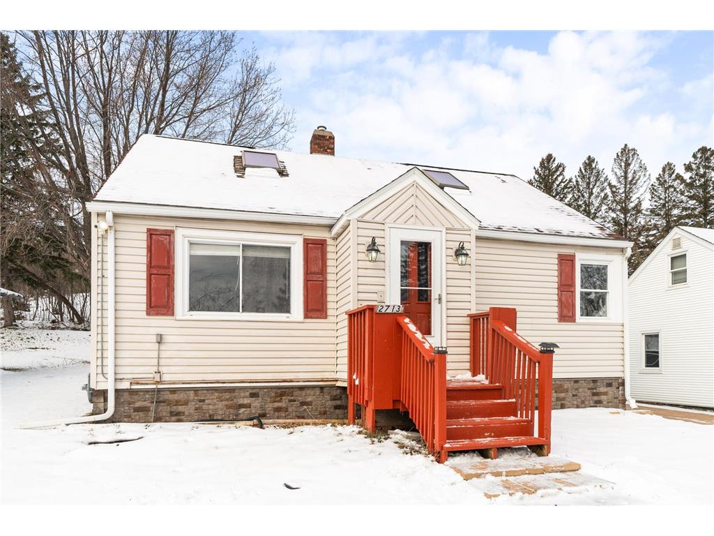 2713 W 15th Street Duluth MN 55806 6639747 image1