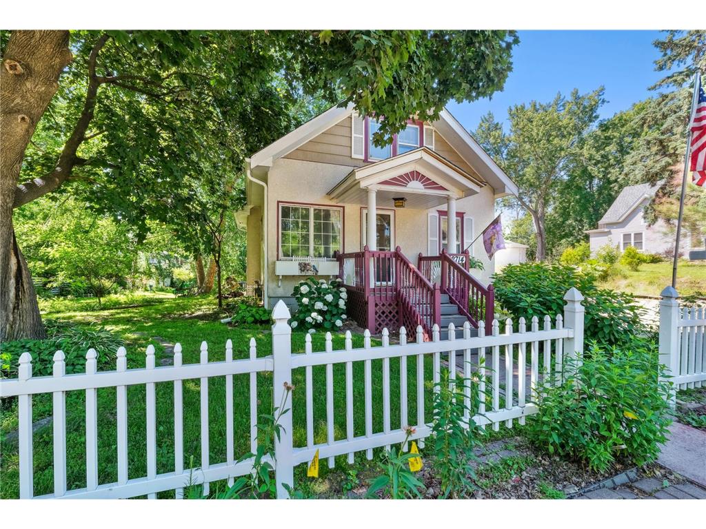 2714 17th Avenue E North Saint Paul MN 55109 6742940 image1