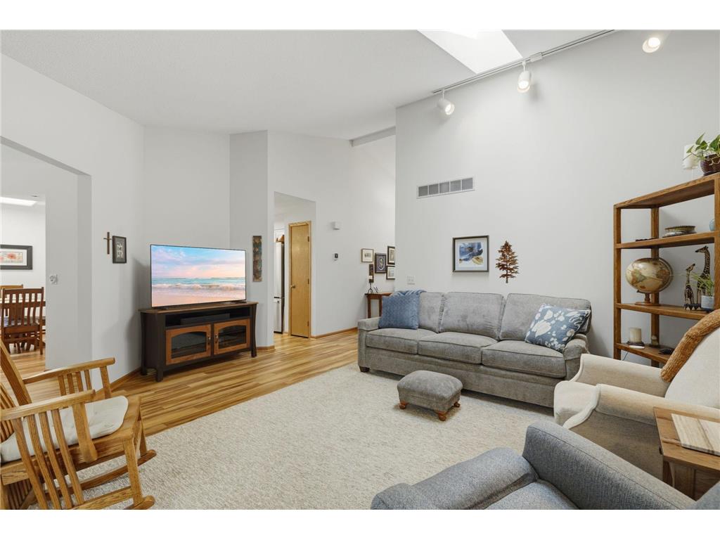 2714 Lake Court Drive #100 Mounds View MN 55112 7099800 image10