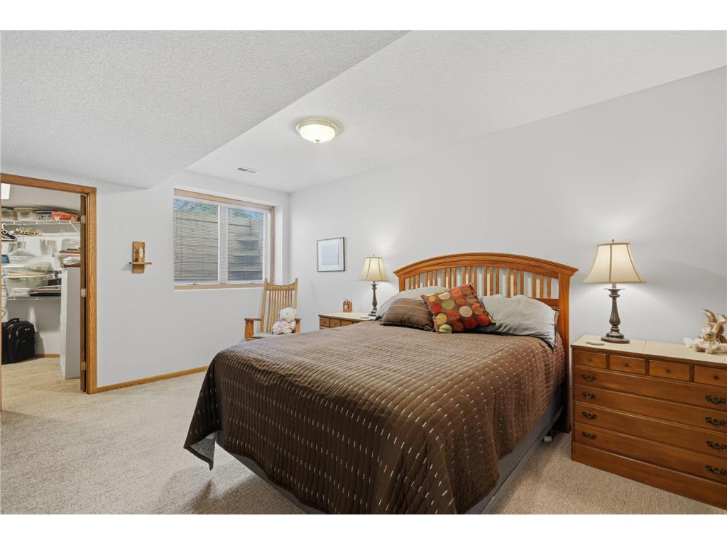2714 Lake Court Drive #100 Mounds View MN 55112 7099800 image20