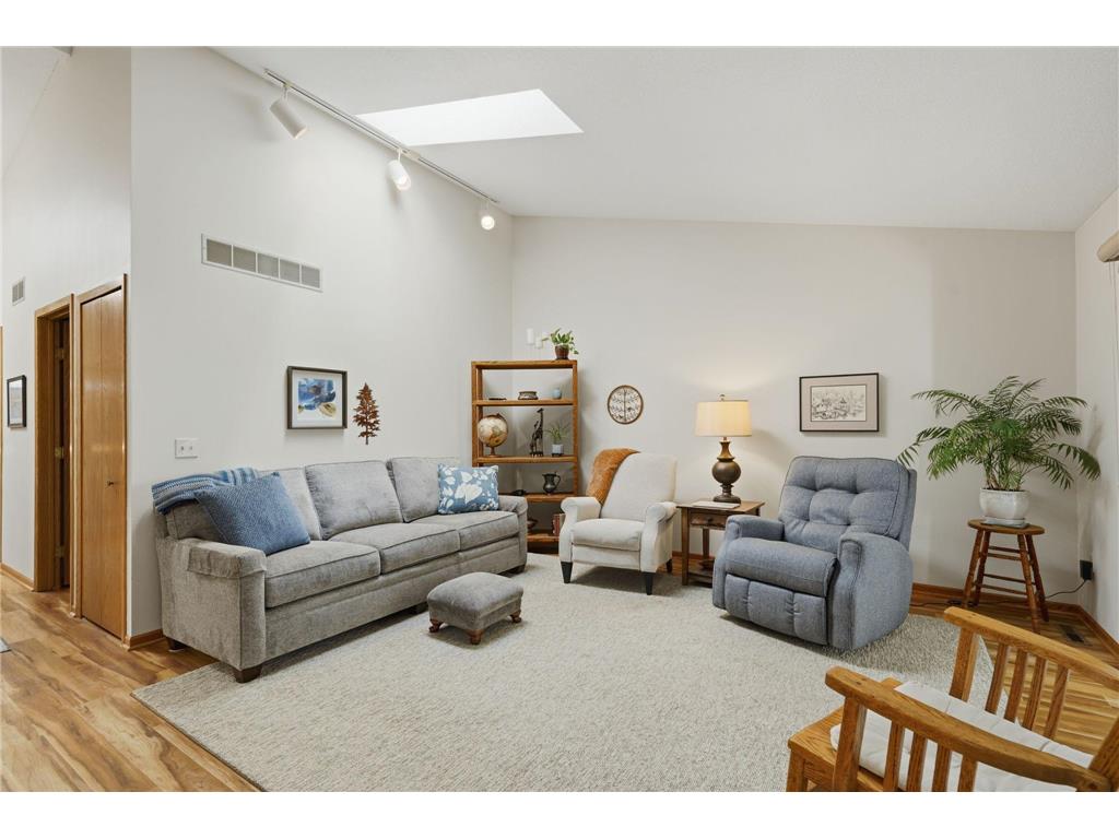 2714 Lake Court Drive #100 Mounds View MN 55112 7099800 image8