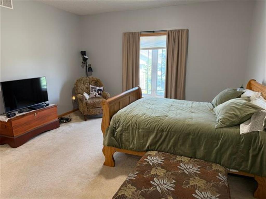 2714 Village Drive Faribault MN 55021 7083518 image12