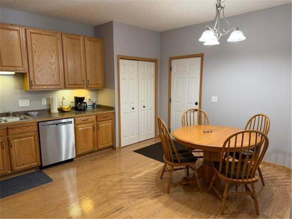2714 Village Drive Faribault MN 55021 7083518 image4