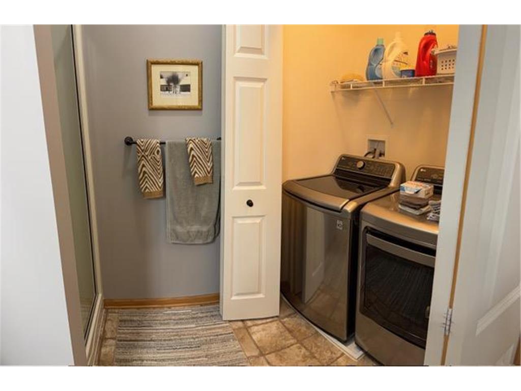 2714 Village Drive Faribault MN 55021 7083518 image6