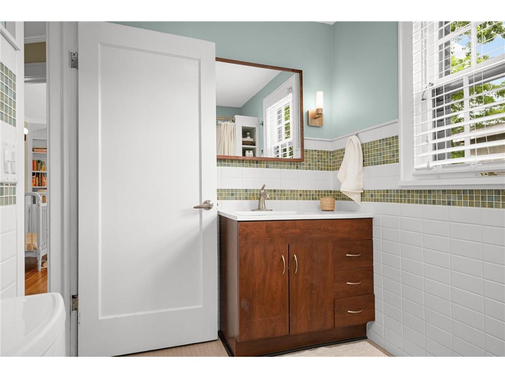 2715 Robbins Street Minneapolis MN 55410 7091210 image34